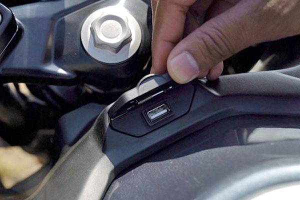 pulsar f250 usb charging connection